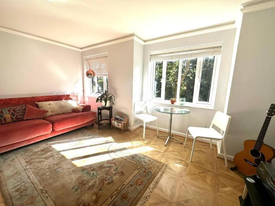 Stylish, Peaceful 2-bed Flat With Free Parking New Barnet