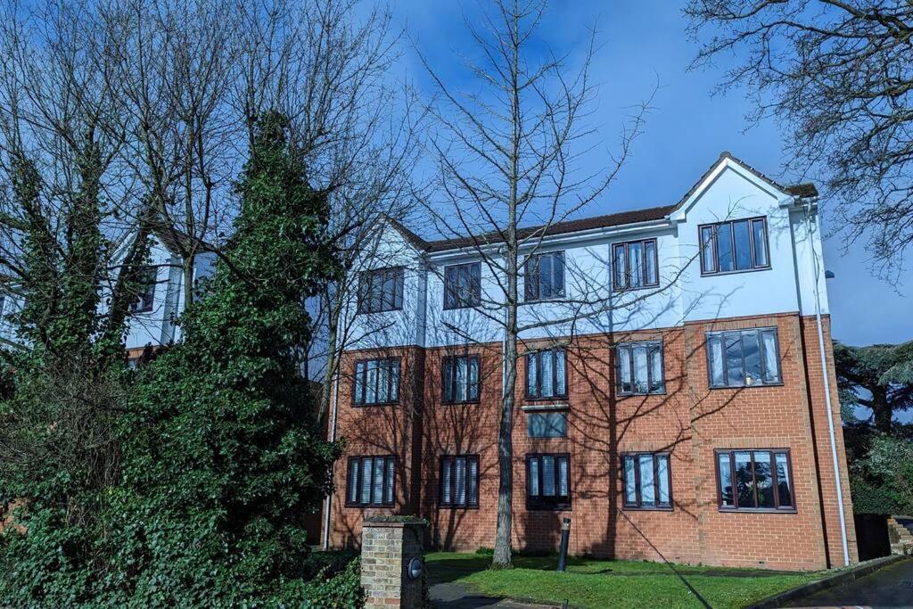 Stylish, Peaceful 2-bed Flat With Free Parking New Barnet